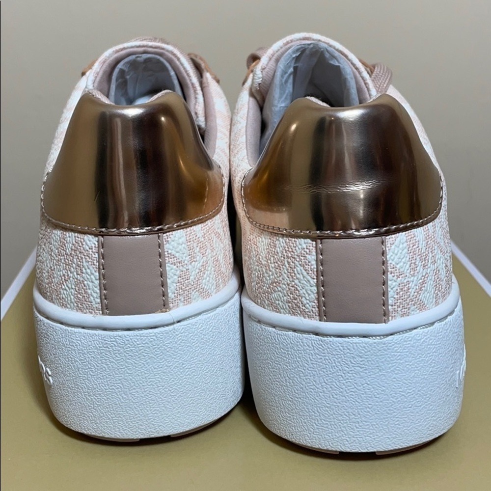 Michael Kors Poppy lace up soft pink shoes 6 - Picture 3 of 8